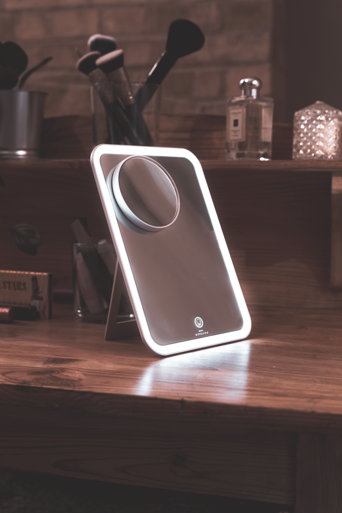 STYLPRO Glow & Go Light Up Mirror